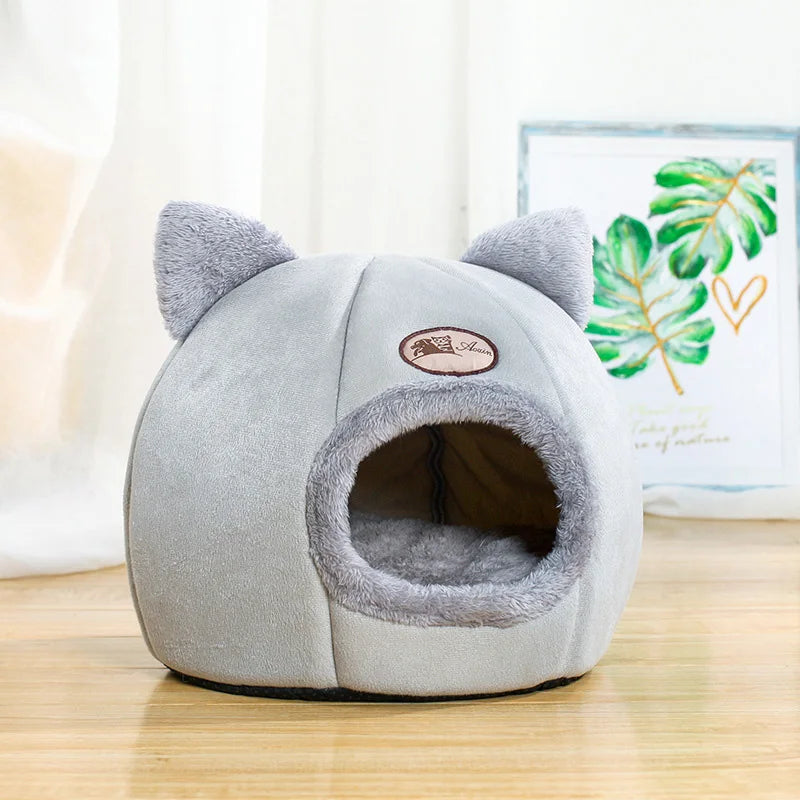 “Cozy Cat Bed House – Soft Warm Pet Cave for Indoor Cats & Kittens”