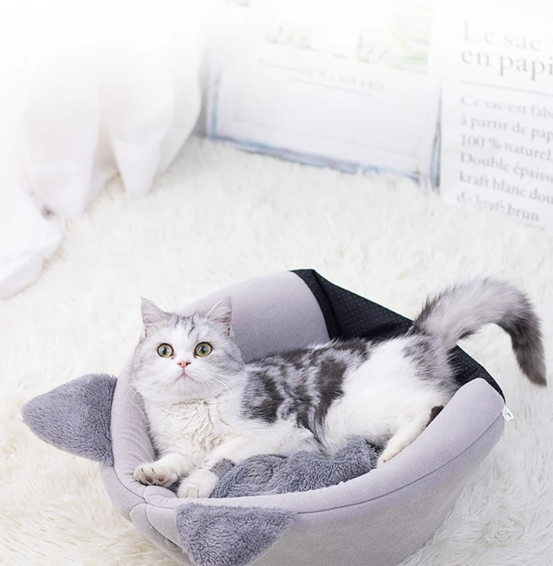 “Cozy Cat Bed House – Soft Warm Pet Cave for Indoor Cats & Kittens”