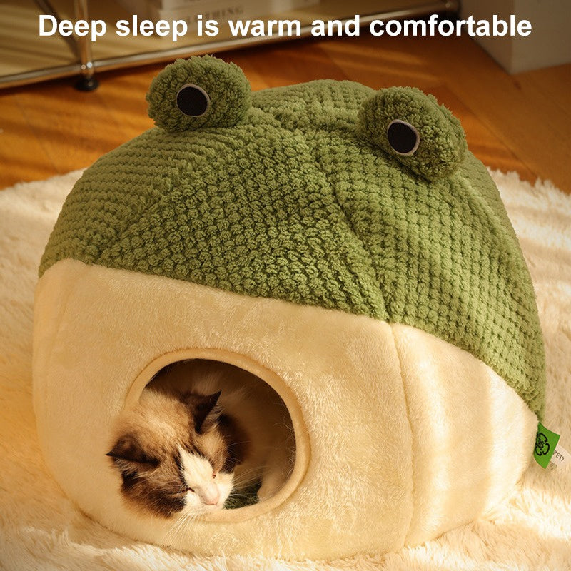 “Frog Shaped Pet Bed – Soft Winter Cat & Dog Cozy Nest”