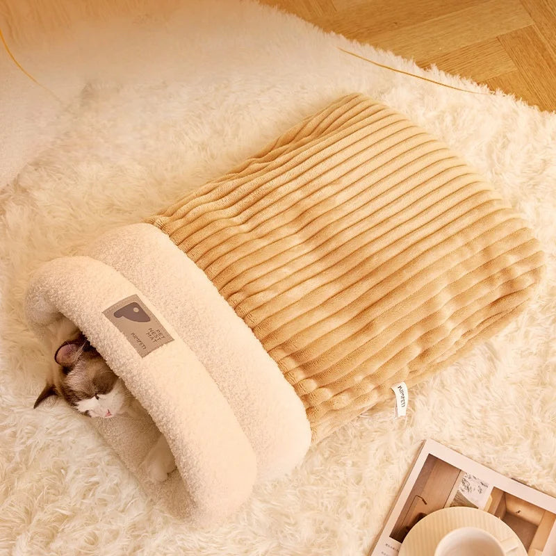 EURO VIBE Cosy Cat Sleeping Bag Bed | Warm Plush Hideaway