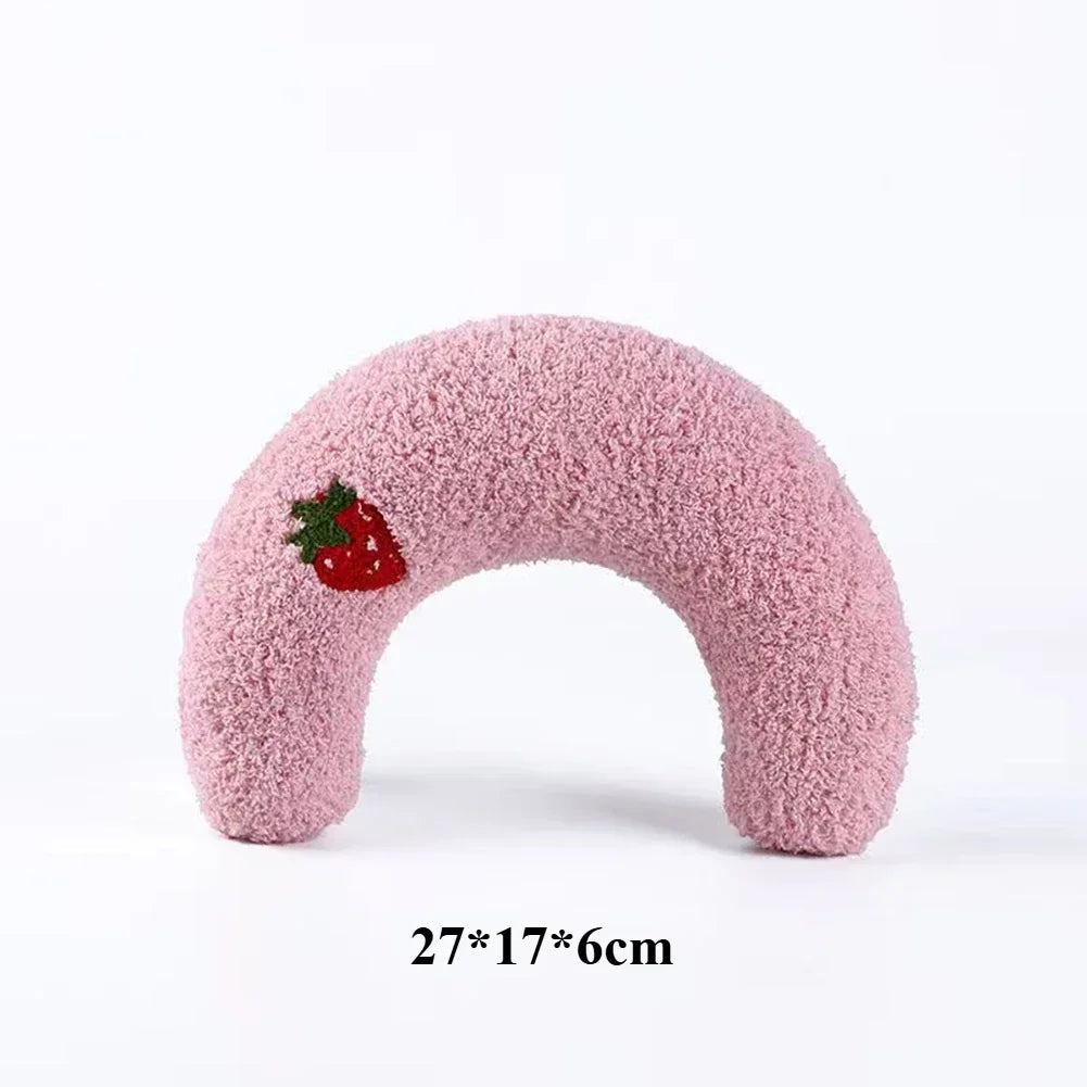 “U-Shaped Pet Neck Pillow for Dogs & Cats – Calming Sleep Support UK"