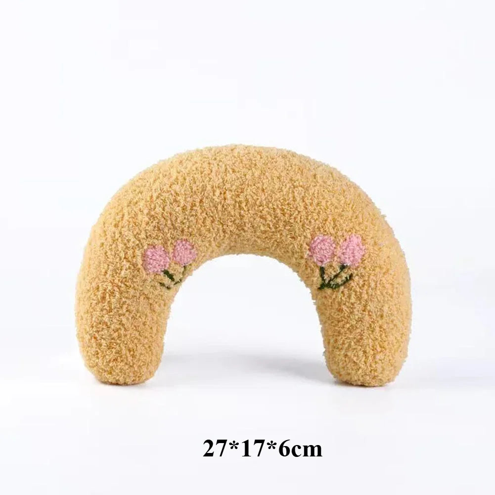 “U-Shaped Pet Neck Pillow for Dogs & Cats – Calming Sleep Support UK"
