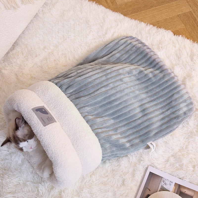 EURO VIBE Cosy Cat Sleeping Bag Bed | Warm Plush Hideaway