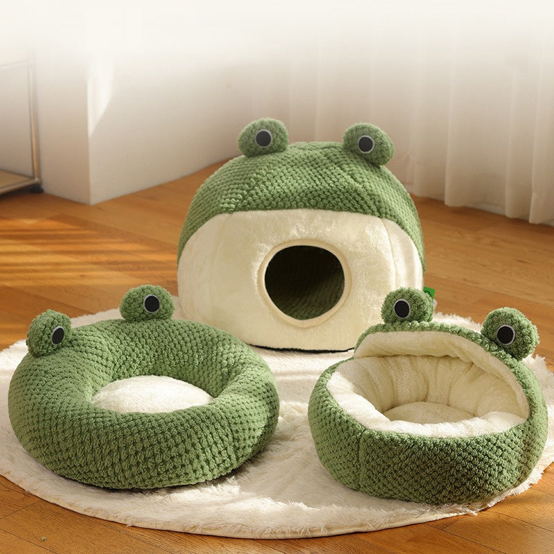 “Frog Shaped Pet Bed – Soft Winter Cat & Dog Cozy Nest”