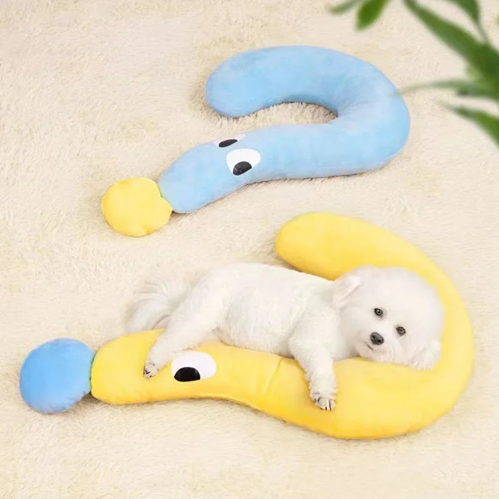 “U-Shaped Pet Neck Pillow for Dogs & Cats – Calming Sleep Support UK"