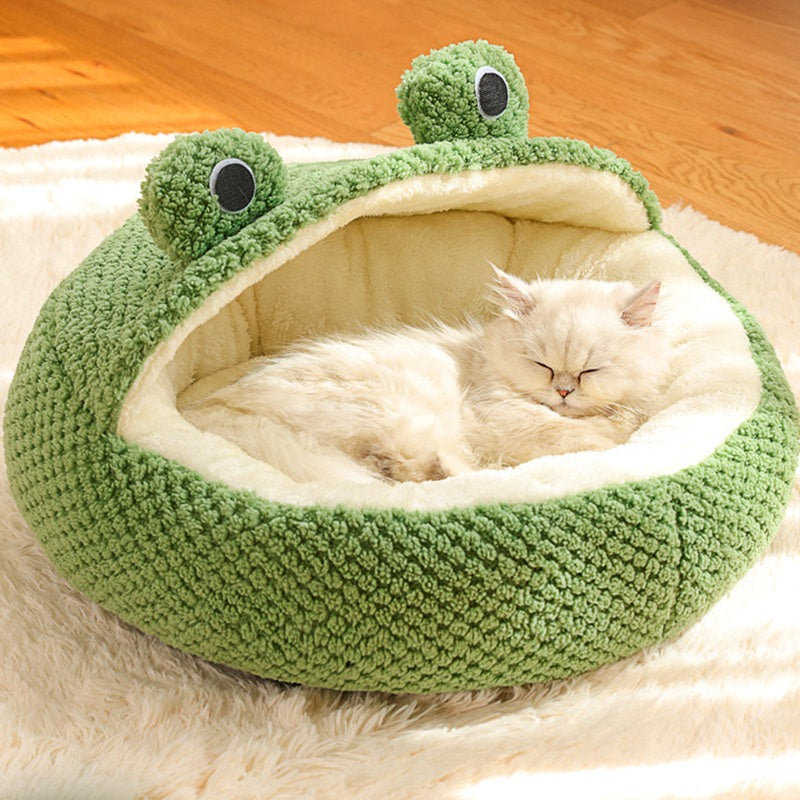 “Frog Shaped Pet Bed – Soft Winter Cat & Dog Cozy Nest”