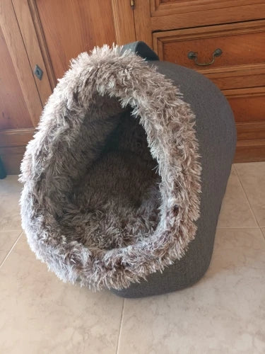 “Cozy Cat Cave Bed – Soft Warm Pet House for Indoor Cats & Kittens”